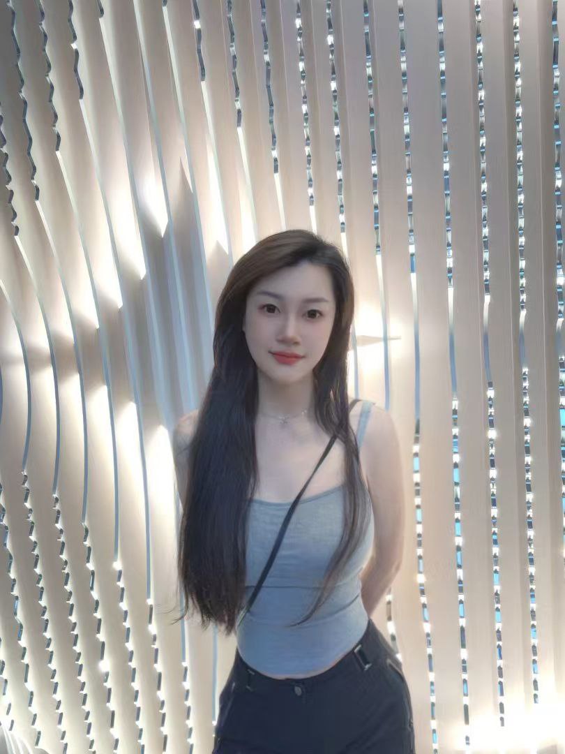 李心怡(9906) 小妹网