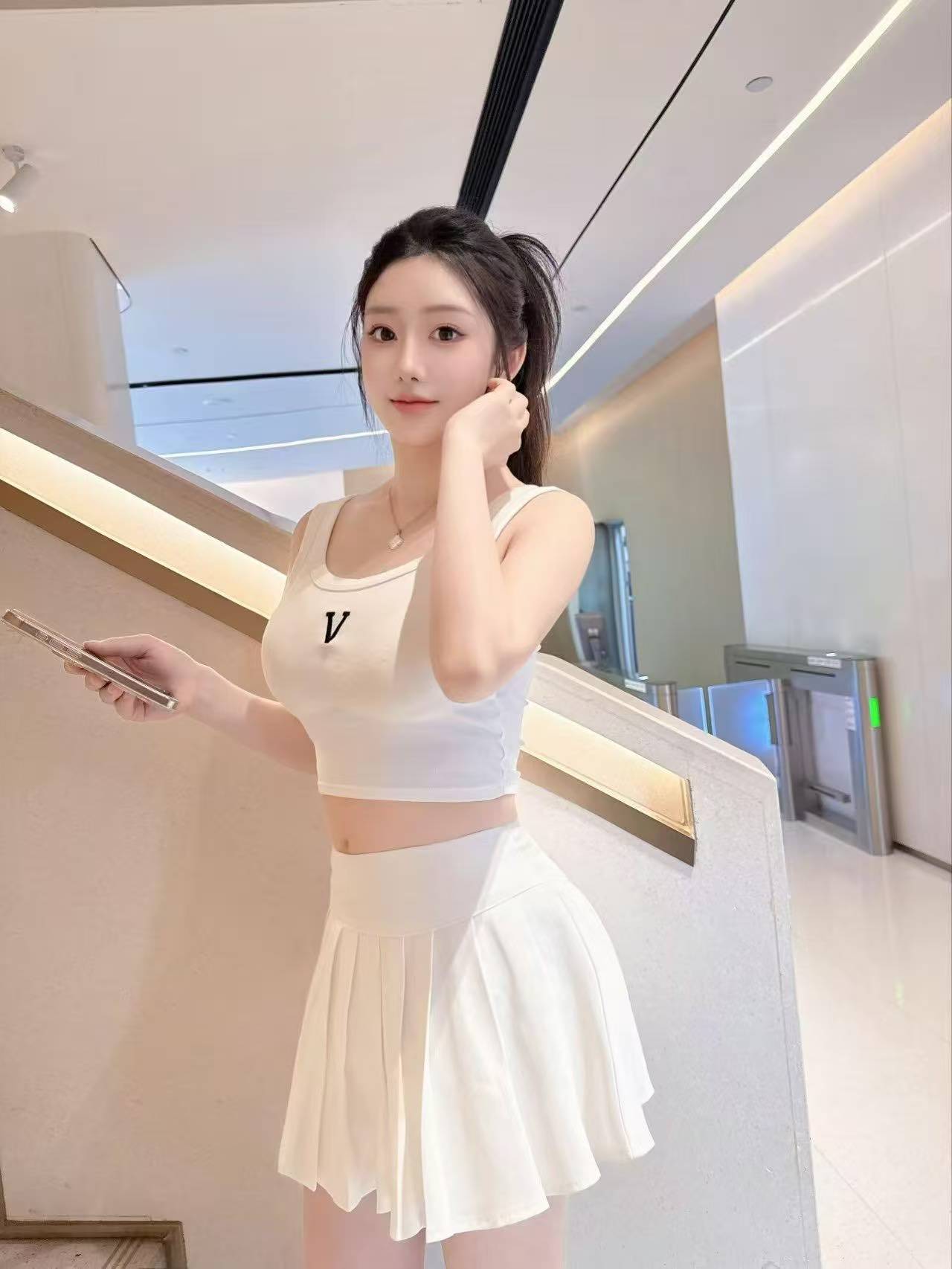 Jia Jia 佳佳(9989) 小妹网
